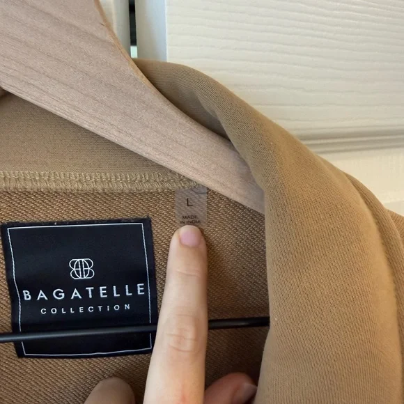 Bagatelle Collection size large Women’s Tan Button Up Shirt Jacket Shacket - Picture 3 of 8